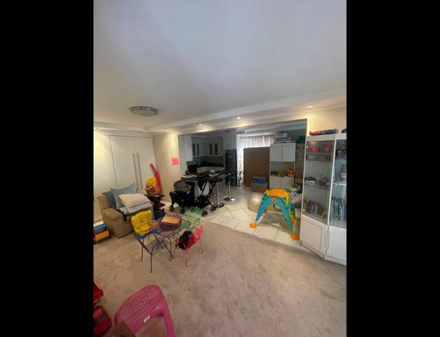 6 BEDROOM HOUSE FOR SALE IN LAUDIUM